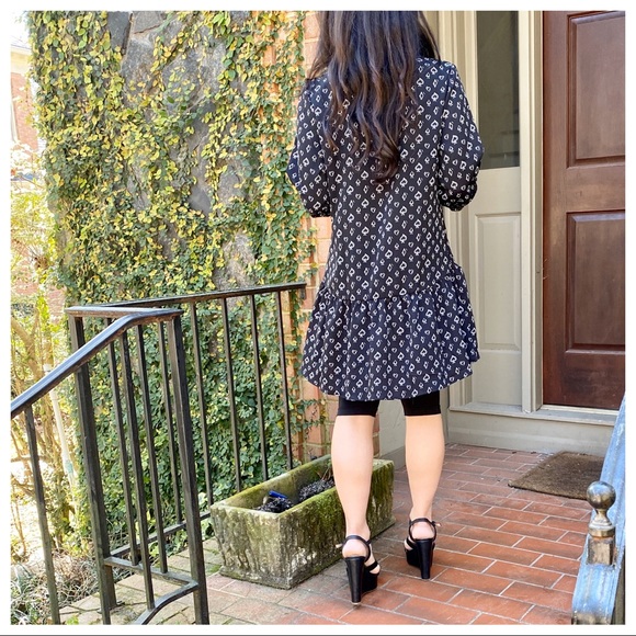 ✨PARIS✨Beautiful ruffle hem tunic - Picture 6 of 8